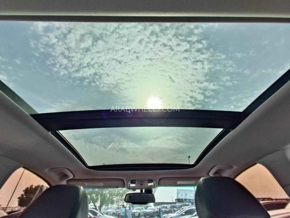 Kia Optima 2019 for Sale in Dubai Image-10