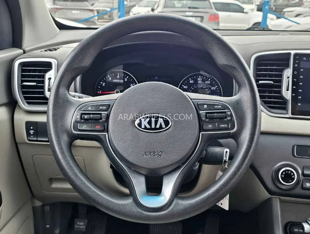 Kia Sportage 2019 for Sale in Dubai Image-10