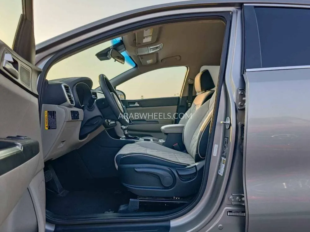 Kia Sportage 2020 for Sale in Dubai Image-2