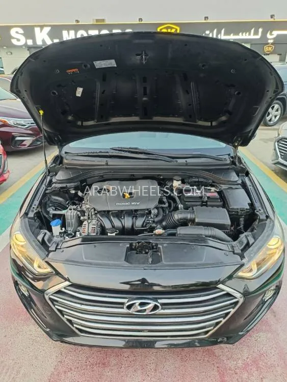 Hyundai Elantra 2017 for Sale in Dubai Image-18