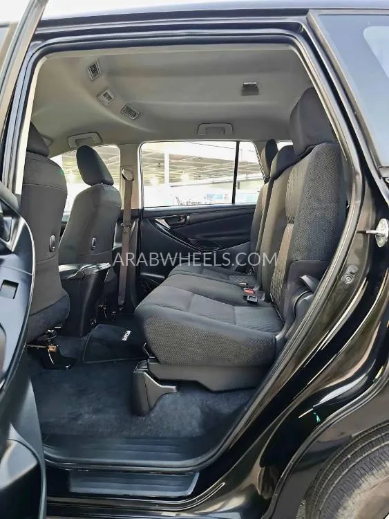 Toyota Innova 2022 for Sale in Dubai Image-15