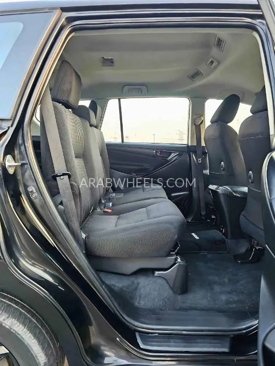 Toyota Innova 2022 for Sale in Dubai Image-16
