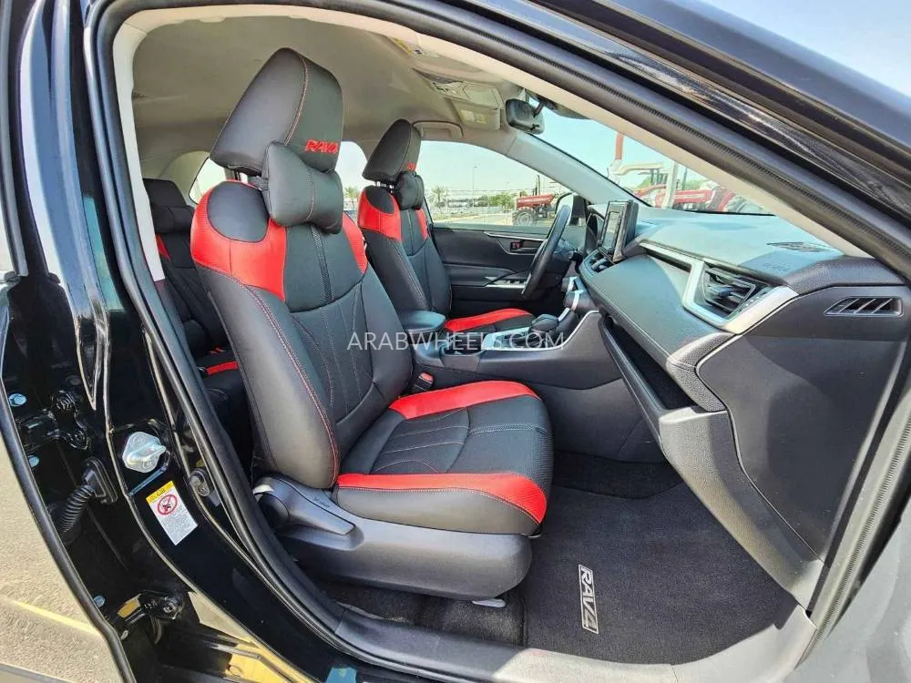 Toyota Rav4 2019 for Sale in Dubai Image-27