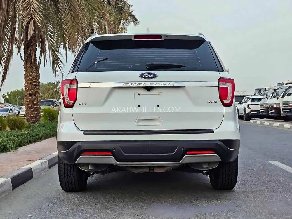 Ford Explorer 2019 for Sale in Dubai Image-7