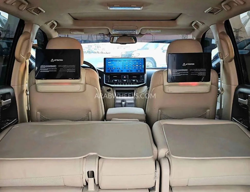 Toyota Land Cruiser 2014 for Sale in Dubai Image-3