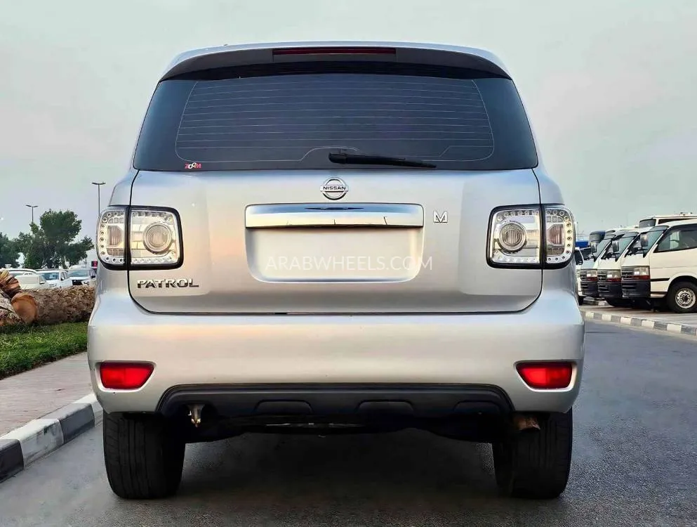 Nissan Patrol 2014 for Sale in Dubai Image-6