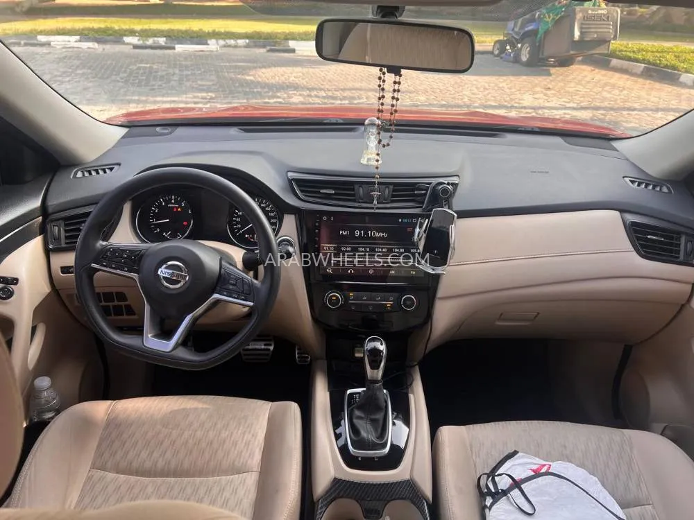 Nissan X-Trail 2018 for Sale in Dubai Image-5