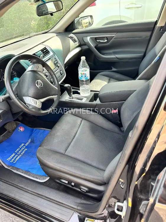 Nissan Altima 2016 for Sale in Dubai Image-7