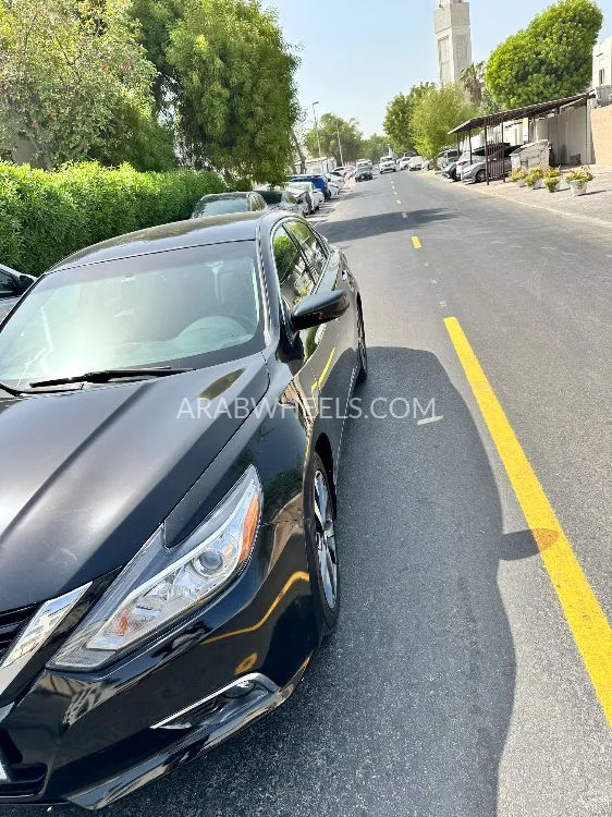 Nissan Altima 2016 for Sale in Dubai Image-5