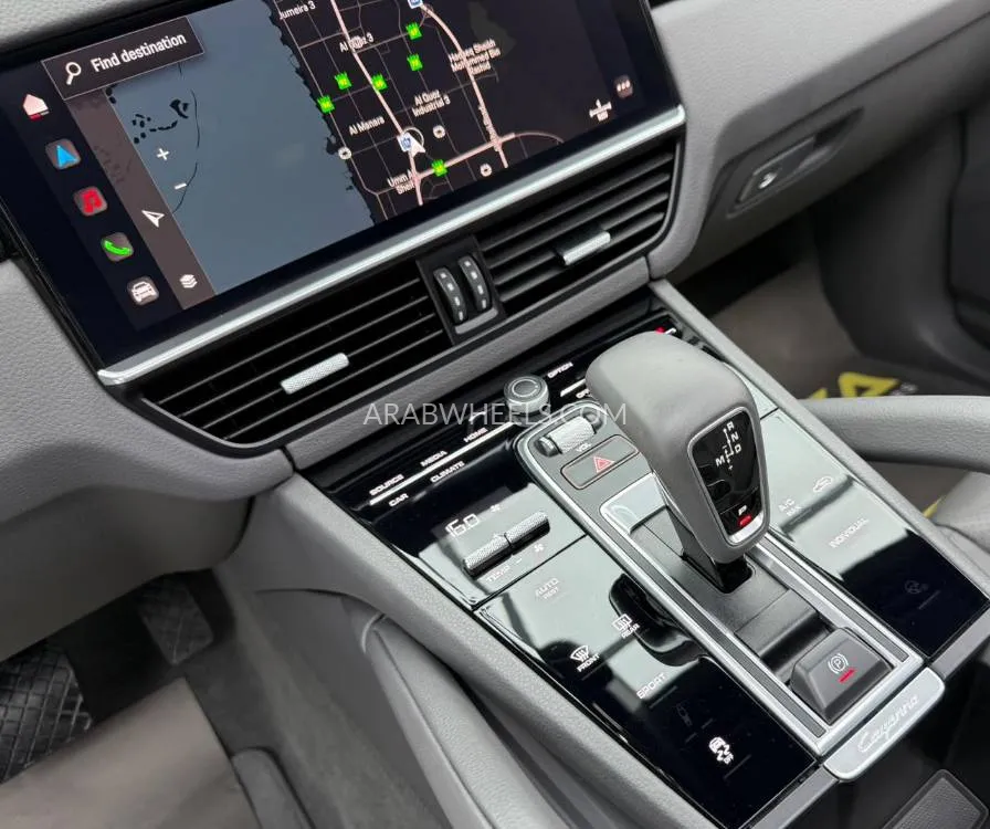 Porsche Cayenne 2022 for Sale in Dubai Image-5