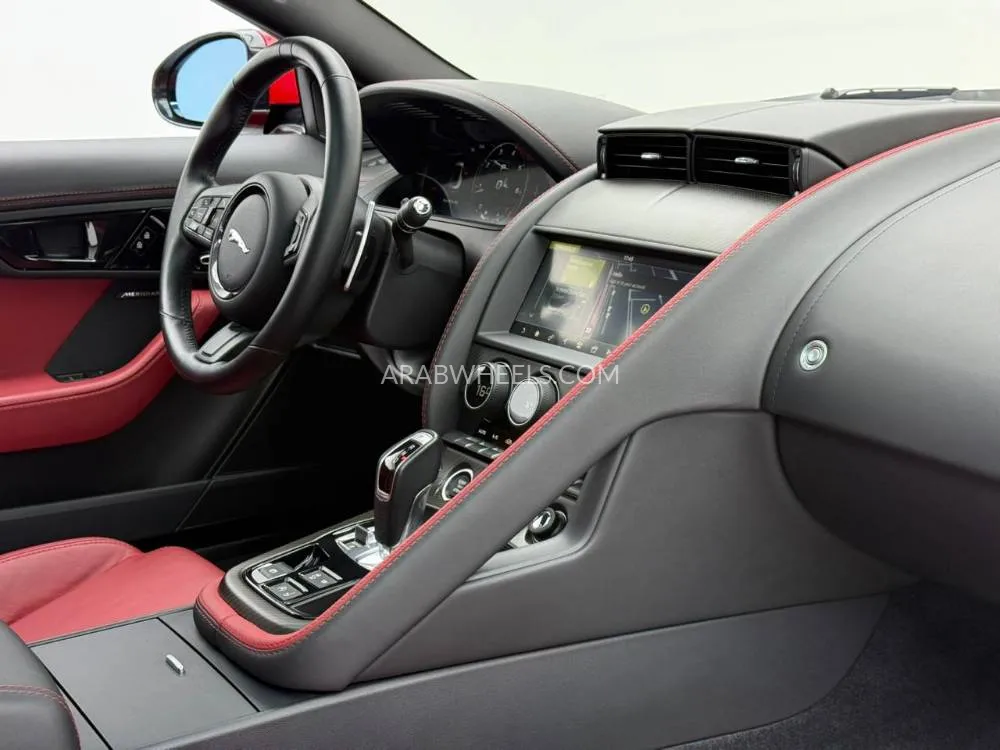 Jaguar F Type 2021 for Sale in Dubai Image-12