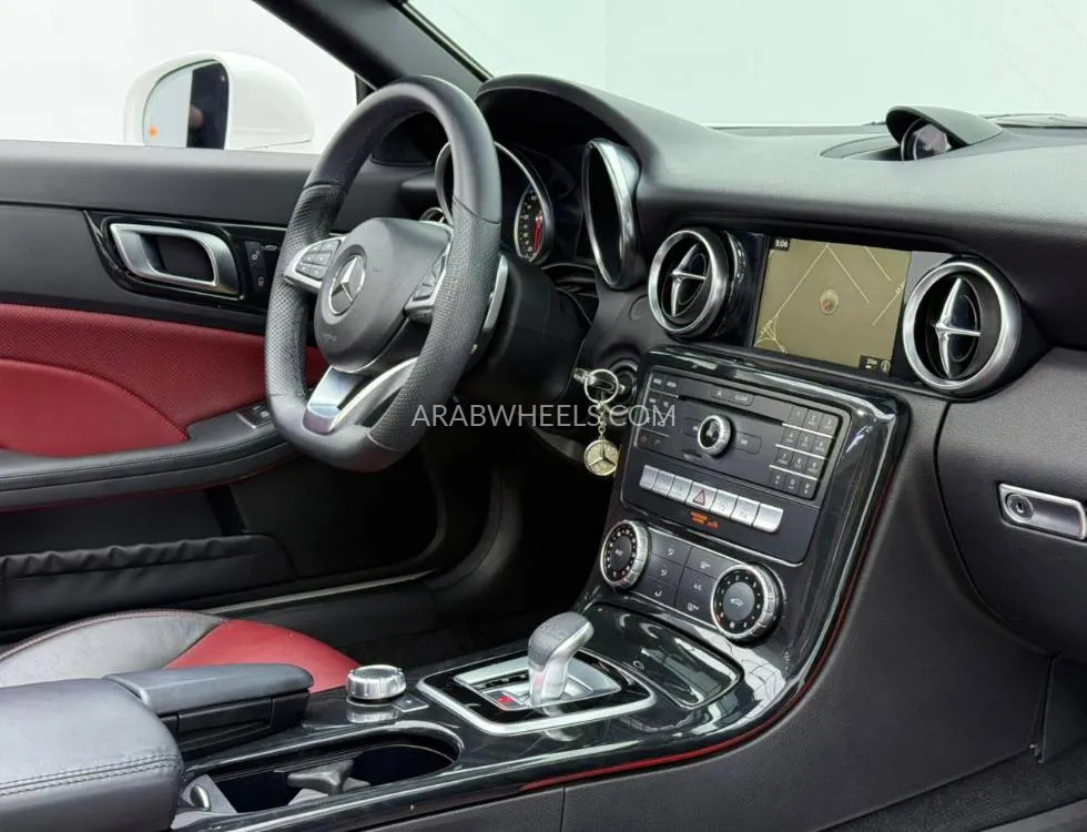 مرسيدس بنز SLC Class 2020 for Sale in دبي Image-7