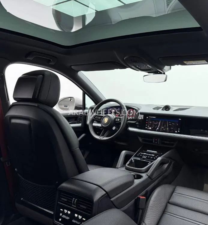 Porsche Cayenne 2025 for Sale in Dubai Image-11