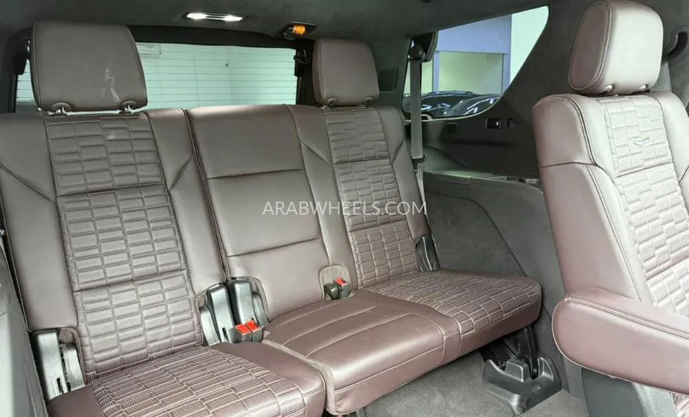Cadillac Escalade 2023 for Sale in Dubai Image-14