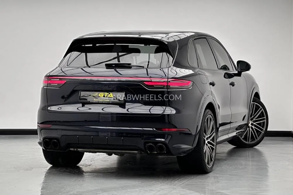 Porsche Cayenne 2022 for Sale in Dubai Image-4