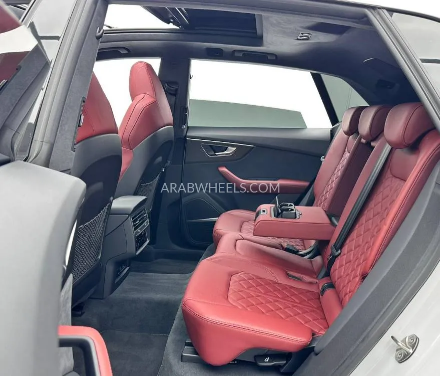 Audi SQ8 2024 for Sale in Dubai Image-17