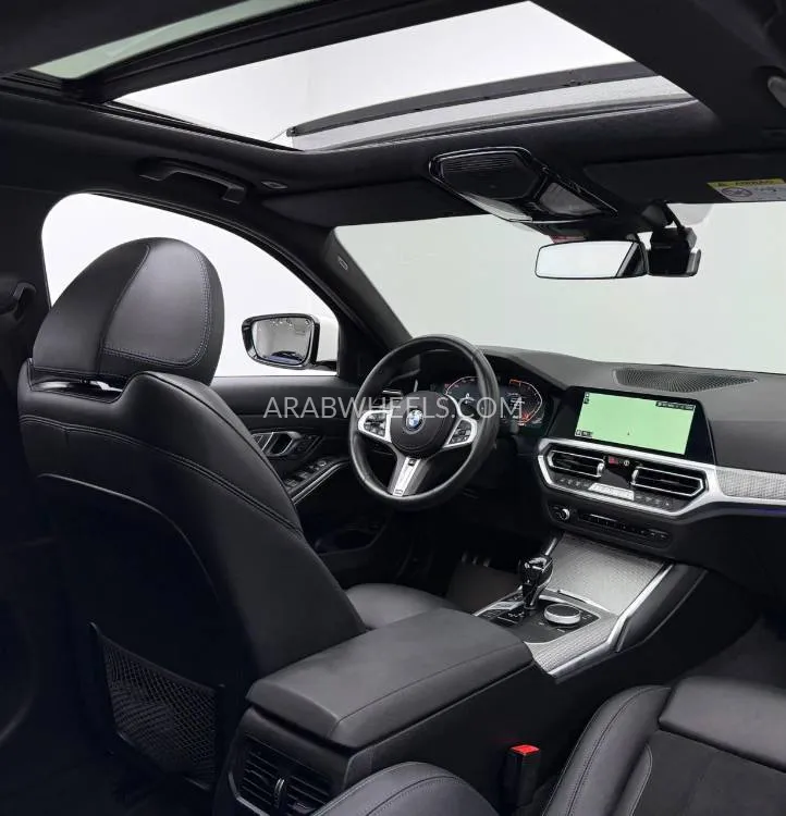 BMW 3 series 2021 for Sale in Dubai Image-4