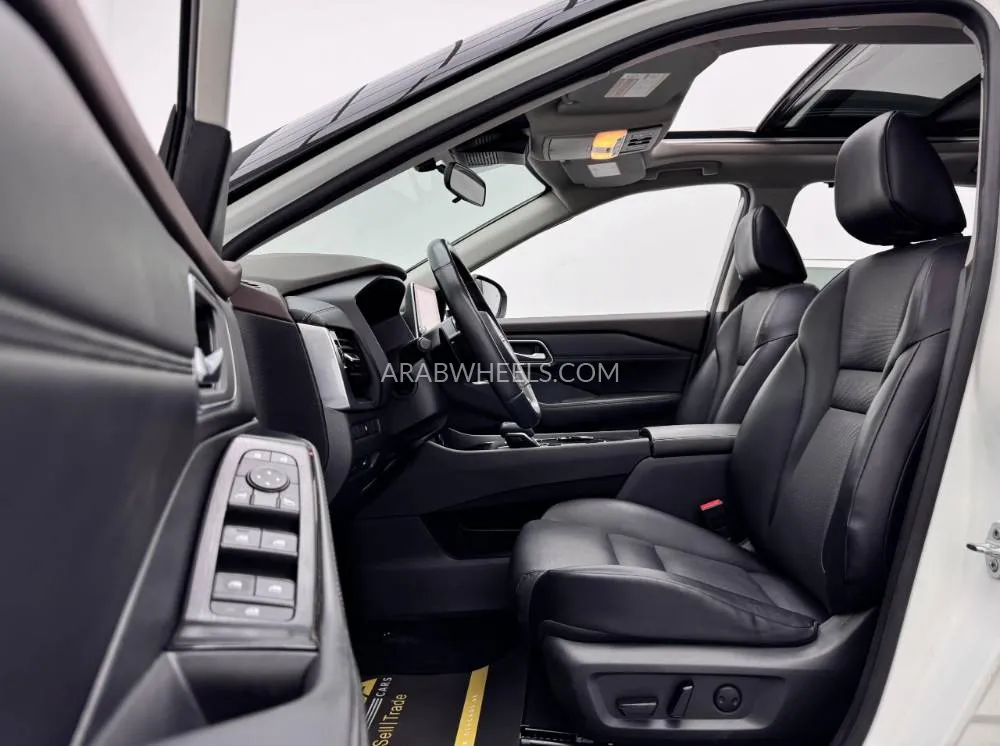 Nissan X-Trail 2021 for Sale in Dubai Image-12