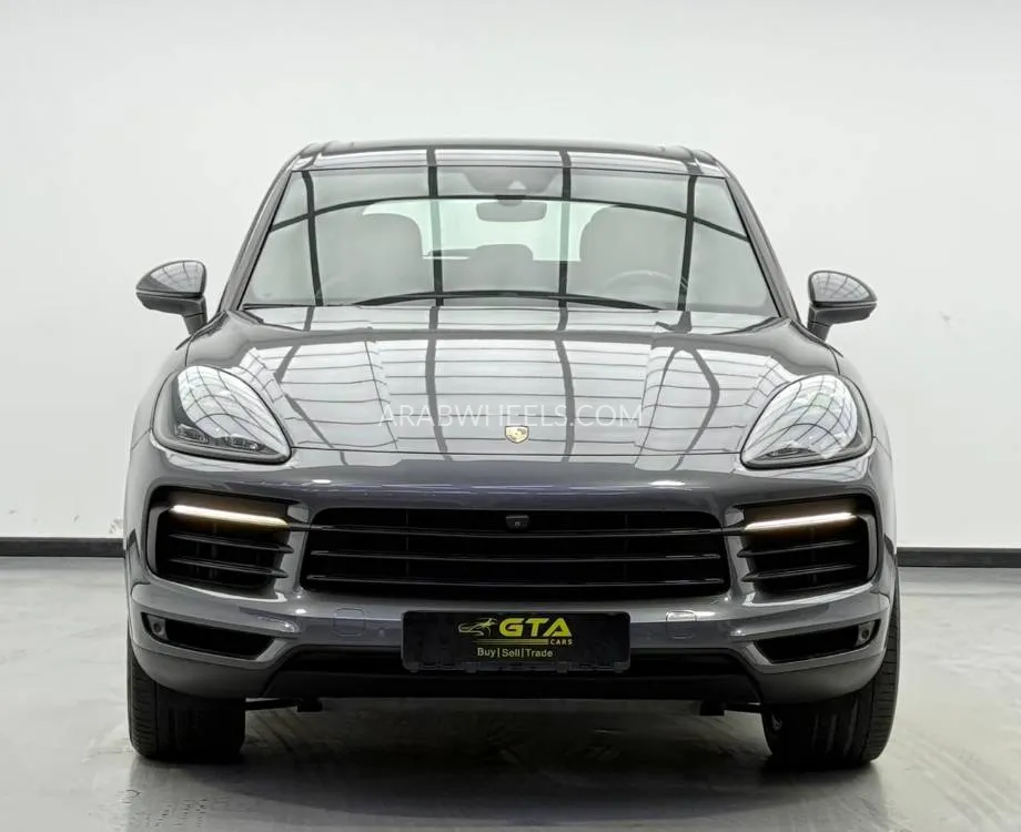 Porsche Cayenne 2019 for Sale in Dubai Image-2
