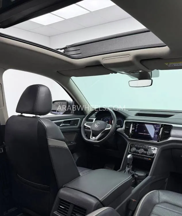 Volkswagen Teramont 2021 for Sale in Dubai Image-11