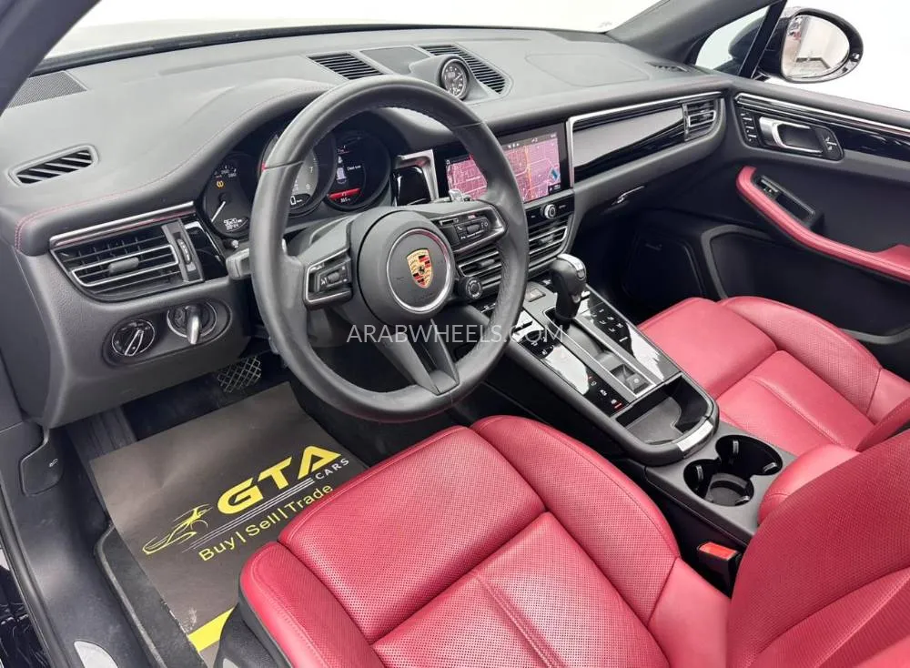 Porsche Macan 2024 for Sale in Dubai Image-10
