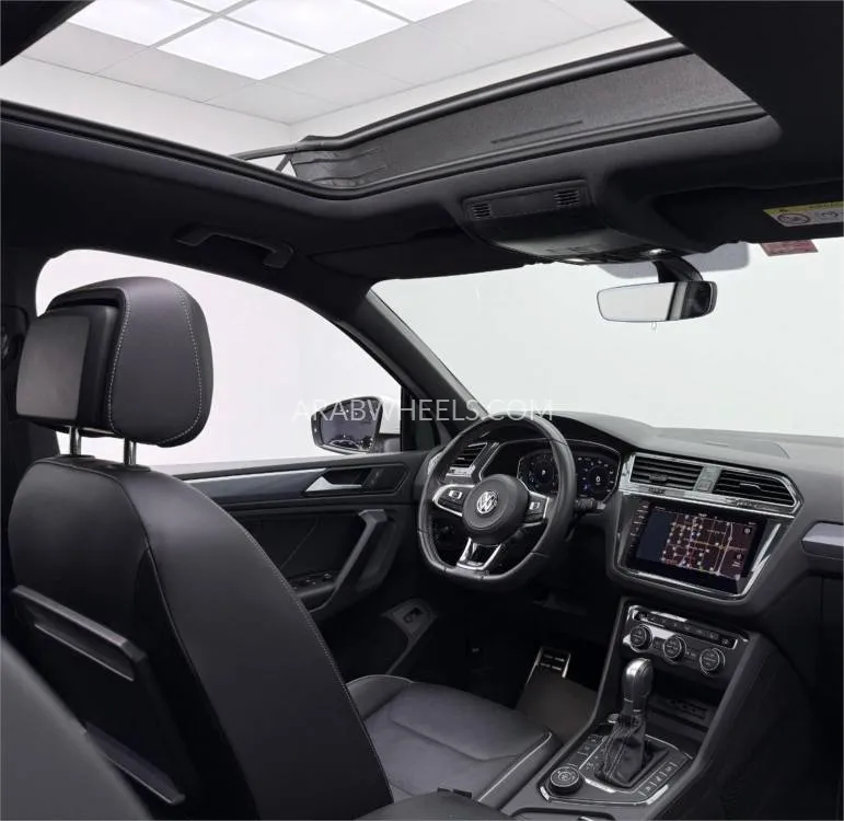 Volkswagen Tiguan 2019 for Sale in Dubai Image-12