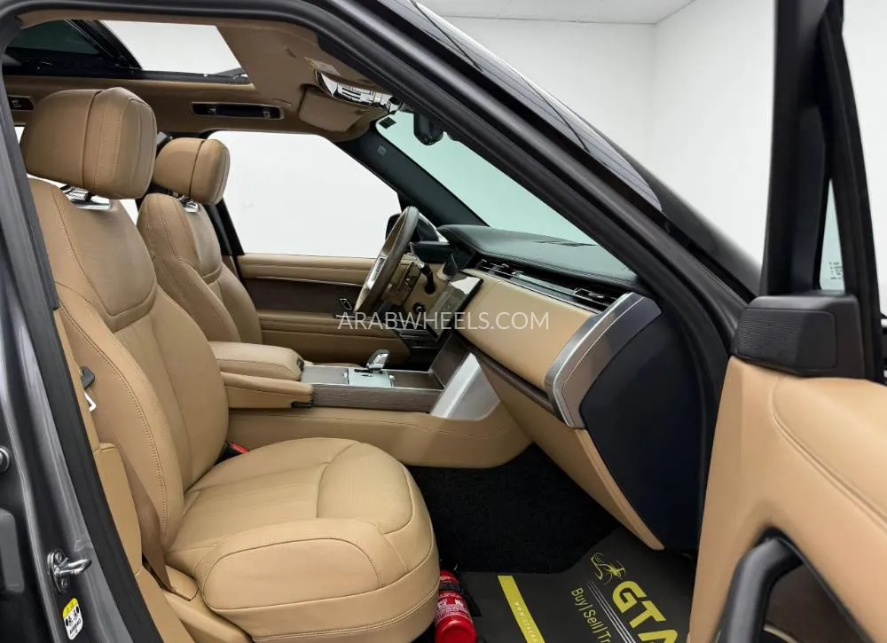 Land Rover Range Rover 2024 for Sale in Dubai Image-13