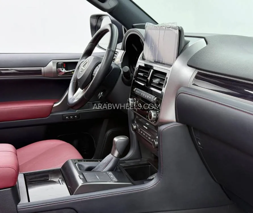Lexus GX 2023 for Sale in Dubai Image-13