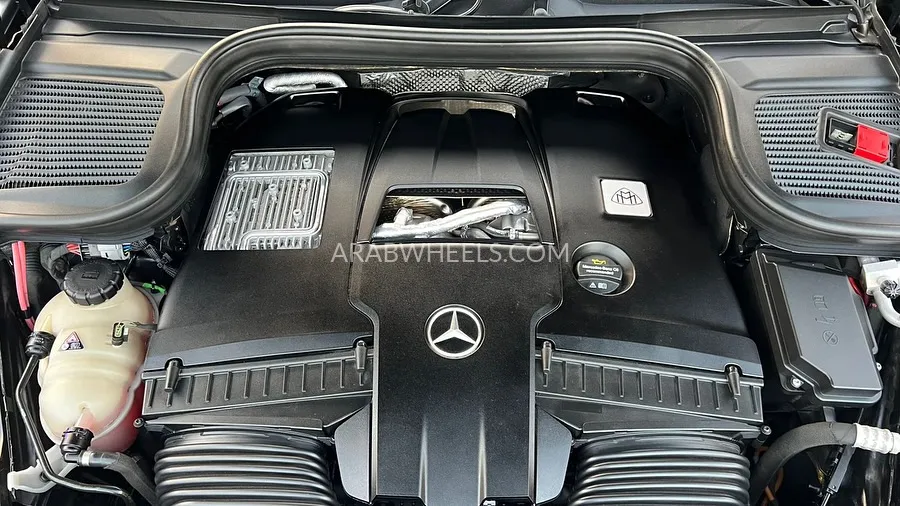 Mercedes Benz GLS 2023 for Sale in Ajman Image-8