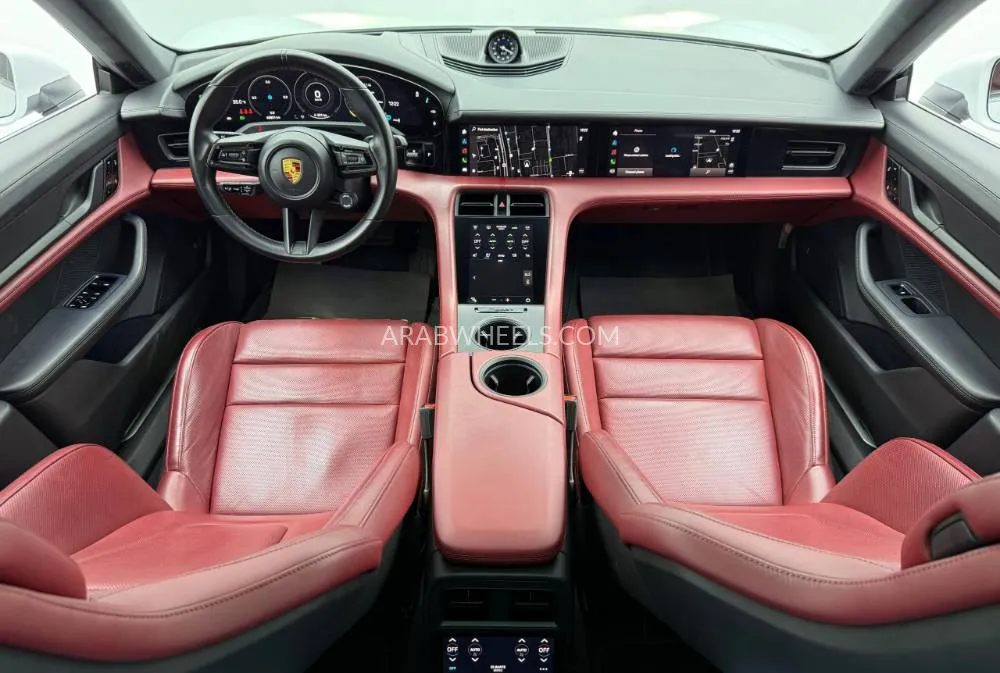 Porsche Taycan 2021 for Sale in Dubai Image-10