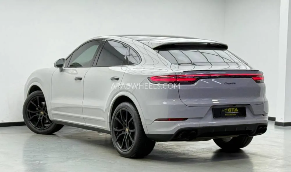 Porsche Cayenne 2023 for Sale in Dubai Image-1