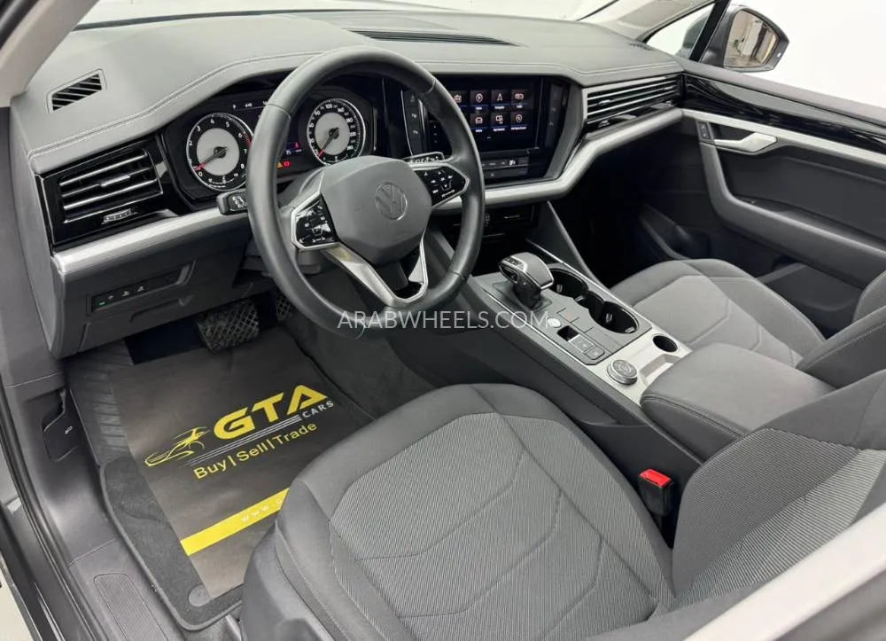 Volkswagen Touareg 2023 for Sale in Dubai Image-17
