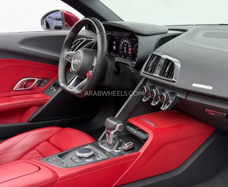 Audi R8 2022 for Sale in Dubai Image-11