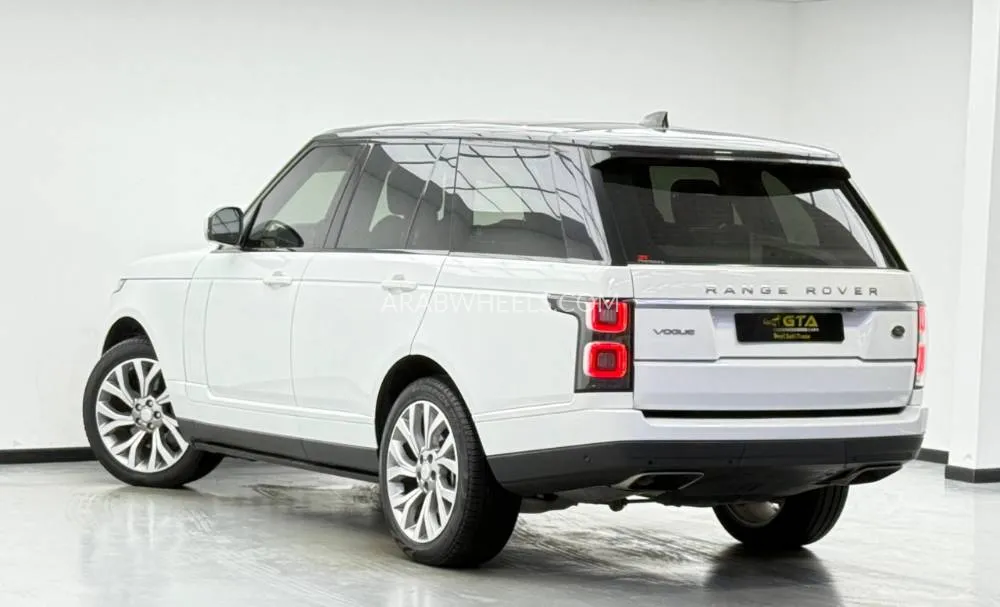 Land Rover Range Rover 2018 for Sale in Dubai Image-6