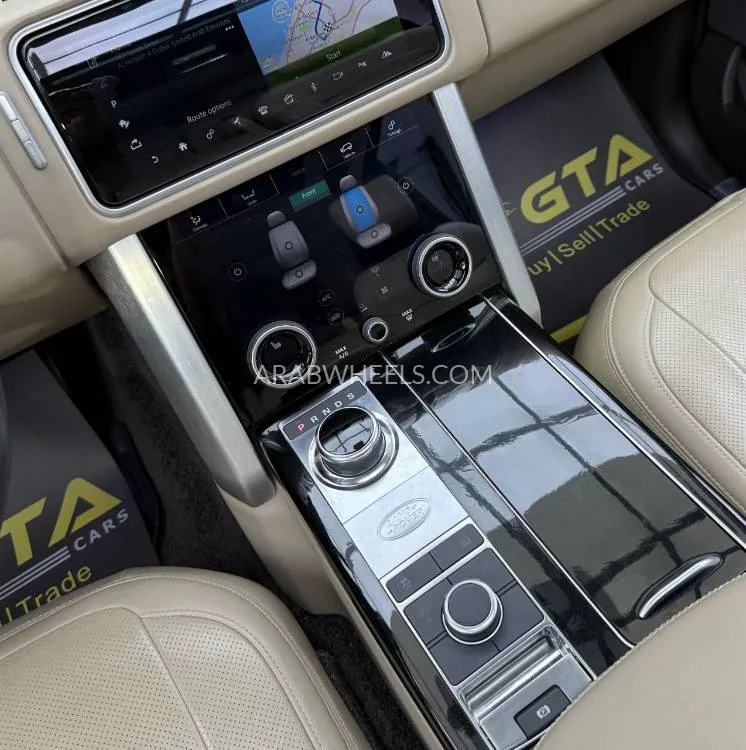 Land Rover Range Rover 2018 for Sale in Dubai Image-10