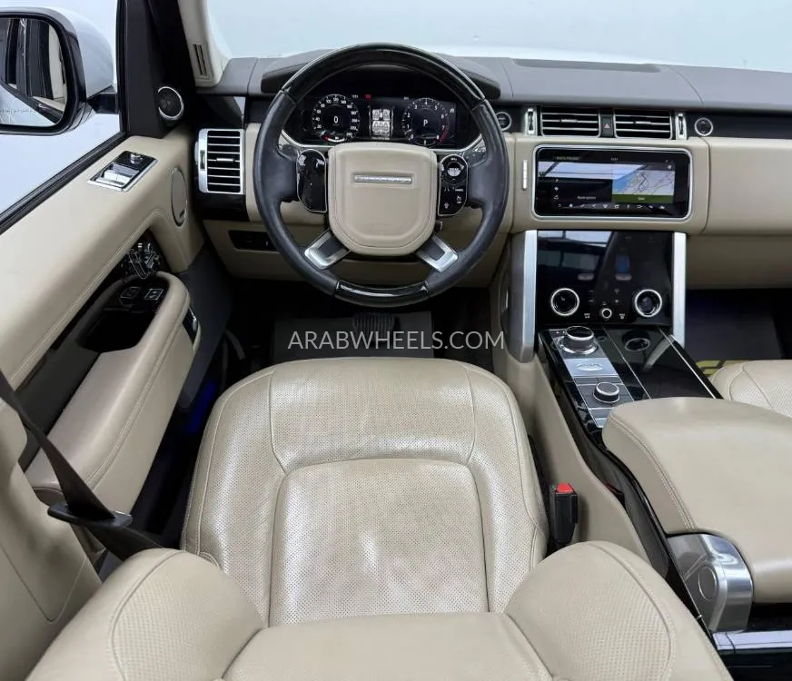 Land Rover Range Rover 2018 for Sale in Dubai Image-12