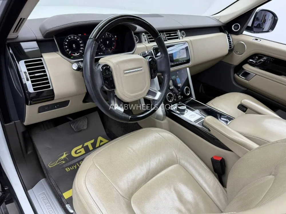 Land Rover Range Rover 2018 for Sale in Dubai Image-17