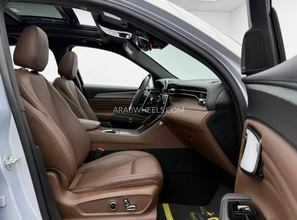 Maserati Grecale 2023 for Sale in Dubai Image-14
