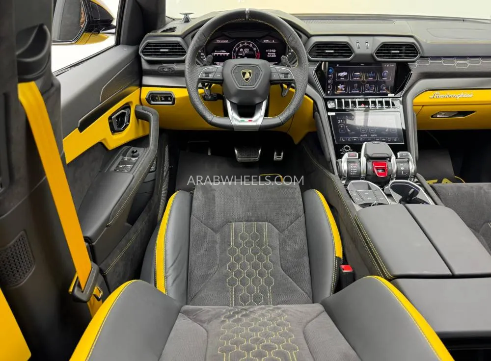 Lamborghini Urus 2024 for Sale in Dubai Image-10