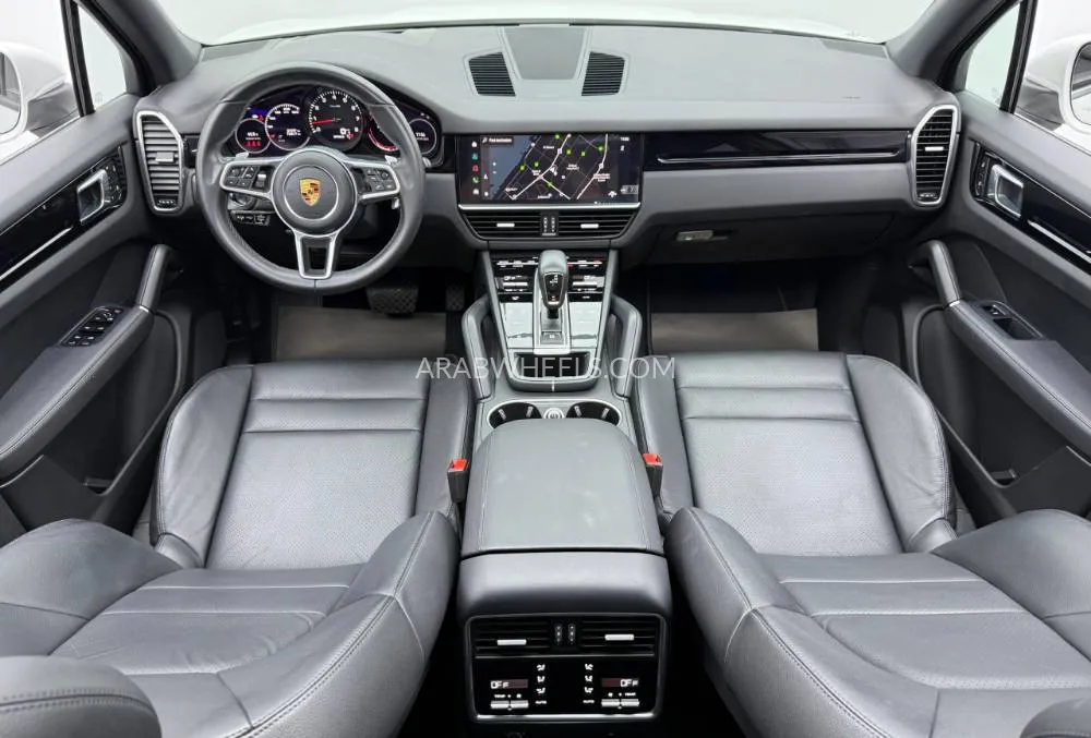 Porsche Cayenne 2022 for Sale in Dubai Image-4