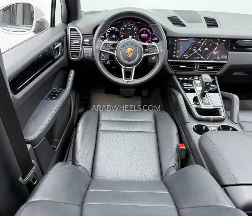Porsche Cayenne 2022 for Sale in Dubai Image-12