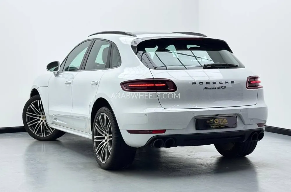 Porsche Macan 2017 for Sale in Dubai Image-6