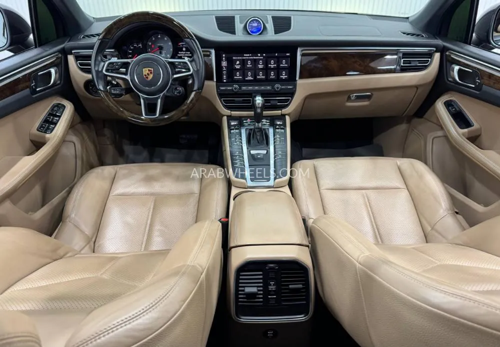 Porsche Macan 2020 for Sale in Dubai Image-12