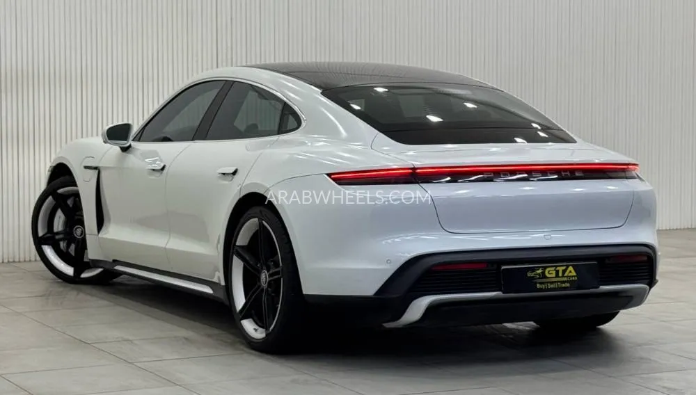Porsche Taycan 2021 for Sale in Dubai Image-8