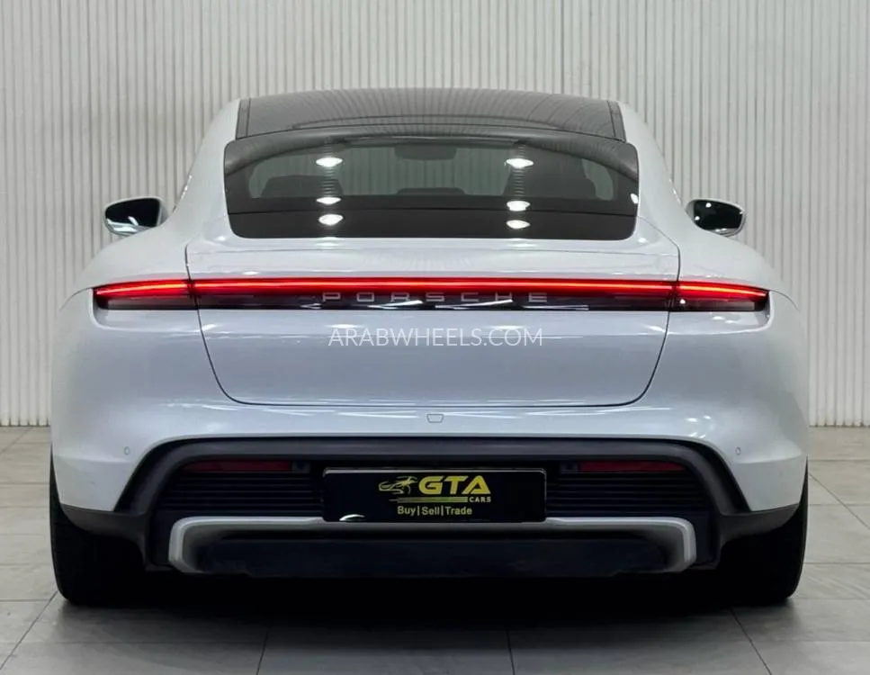 Porsche Taycan 2021 for Sale in Dubai Image-16