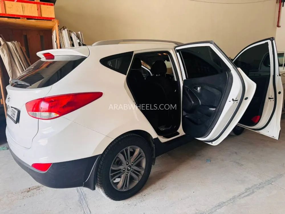 هيونداي توسان 2015 for Sale in دبي Image-6