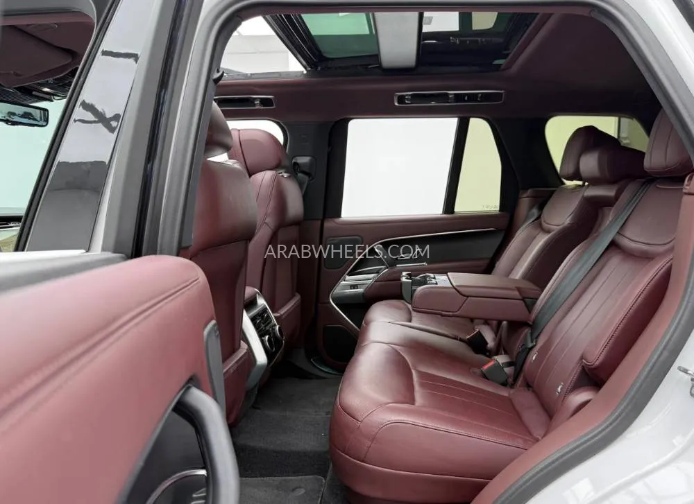 Land Rover Range Rover 2024 for Sale in Dubai Image-14