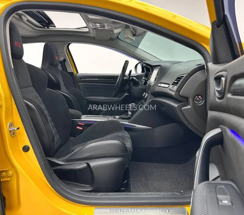 Renault Megane 2019 for Sale in Dubai Image-16