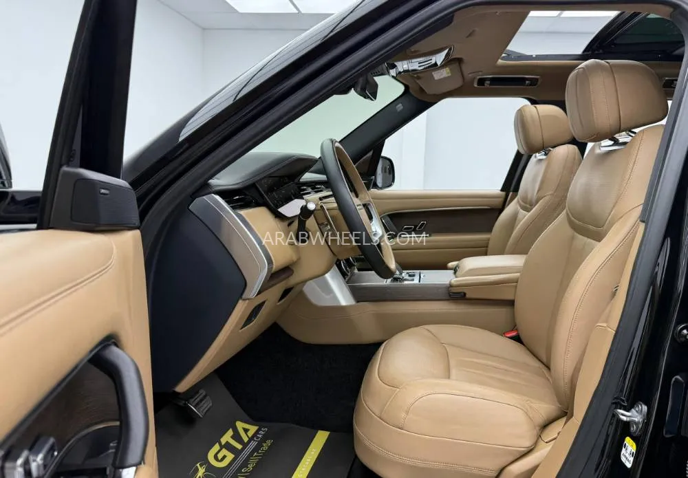 Land Rover Range Rover 2023 for Sale in Dubai Image-17