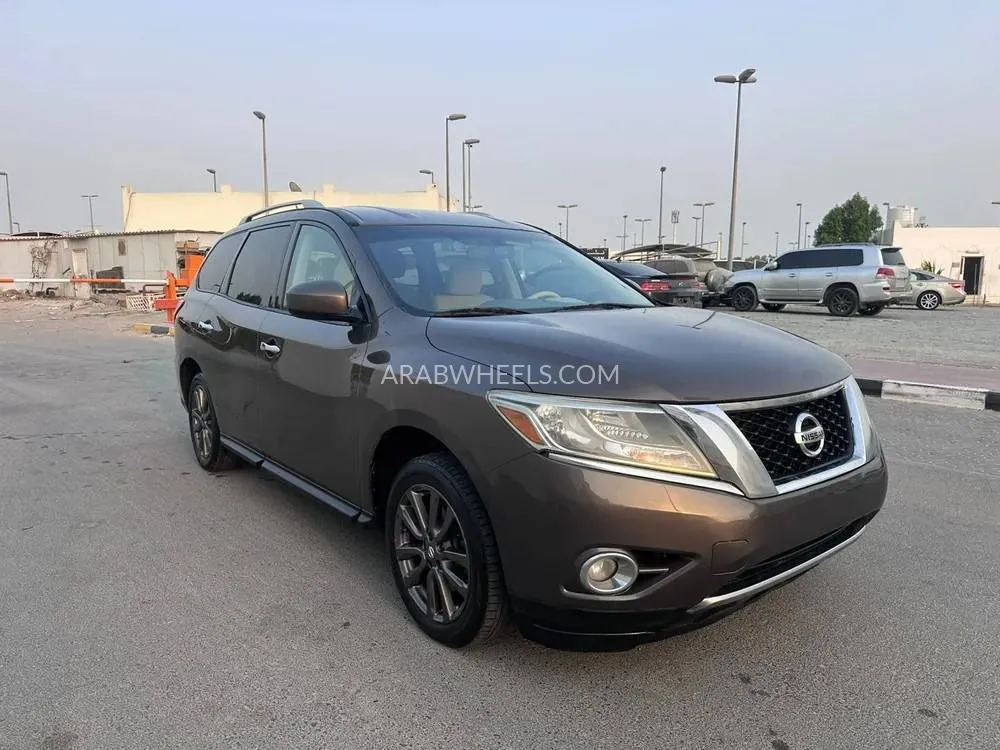 Nissan Pathfinder 2015 for Sale in Sharjah Image-5